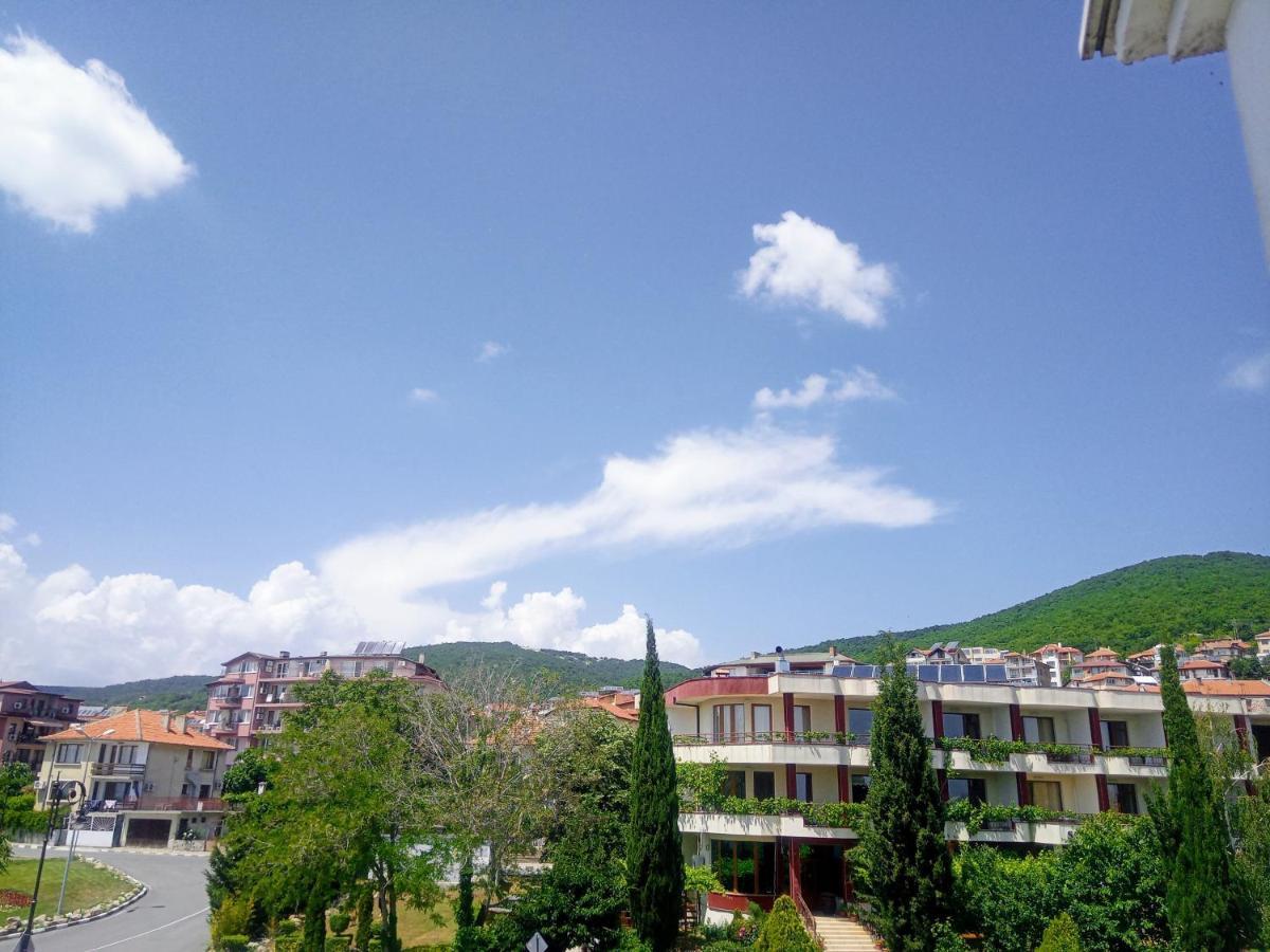 Private Apartament Sea View Sveti Vlas Apartment ภายนอก รูปภาพ